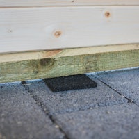 Feuchtigkeitssperre / Gummigranulat Unterleg-Pads für Gartenhäuser 96 Stück