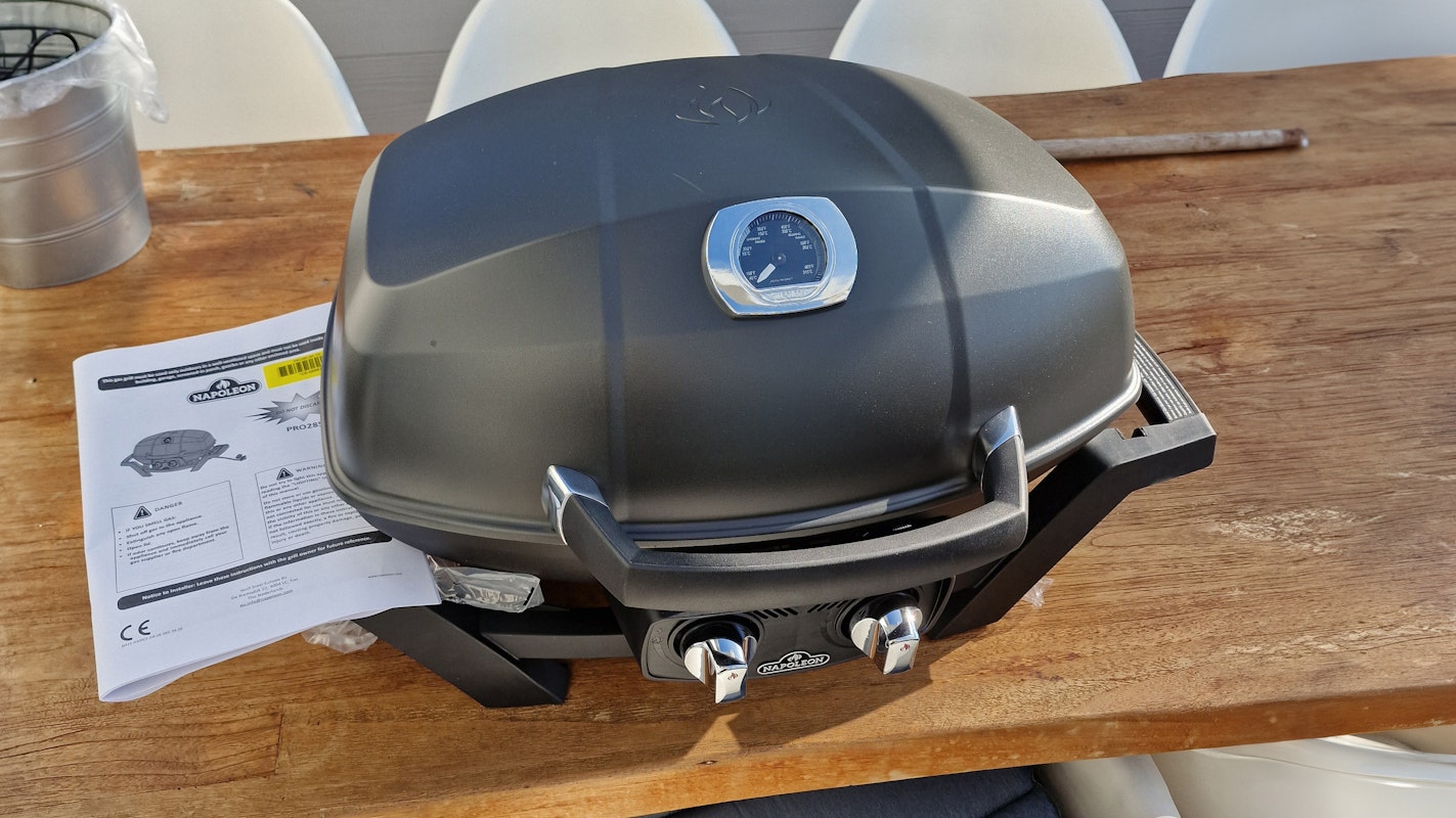 NAPOLEON TravelQ Pro 285 Gasgrill NAPOLEON TravelQ Pro 285 Gasgrill